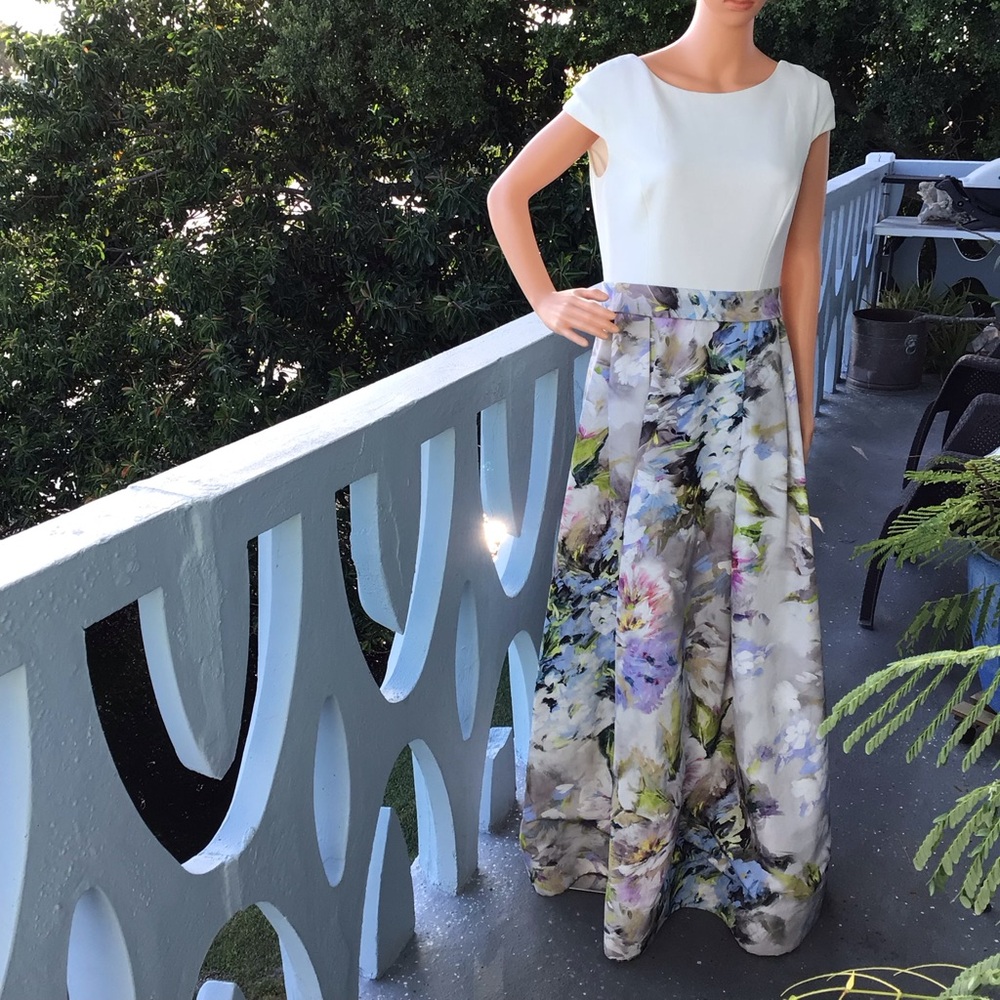 Theia “Monet” Inspired Water Lilly’s Elegant White & Floral Maxi Dress